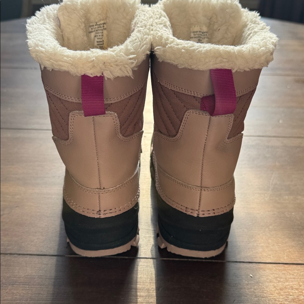 Size 1 all in motion snow Boots - Picture 4 of 13